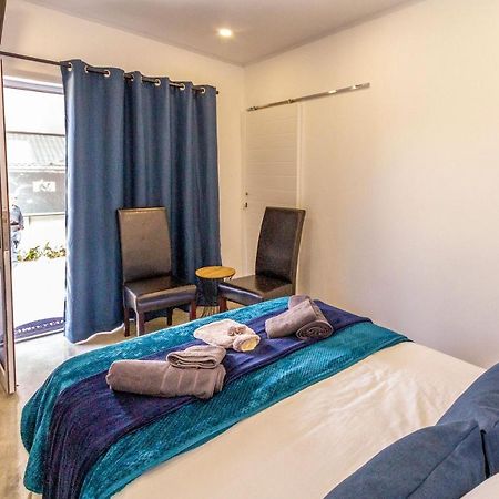 Ammabed Accommodation คาเลดอน ภายนอก รูปภาพ