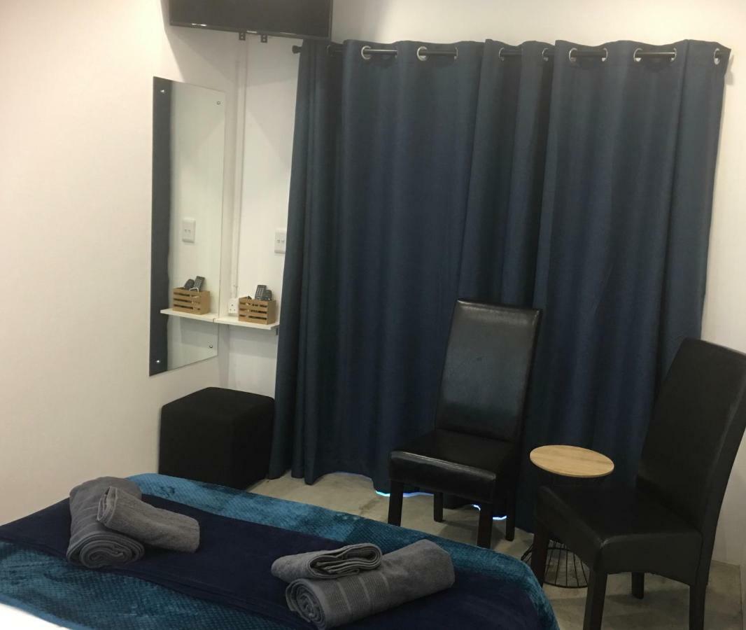 Ammabed Accommodation คาเลดอน ภายนอก รูปภาพ